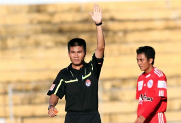 Cựu trọng tài FIFA Việt Nam bị loại vì không đủ thể lực