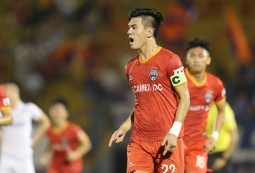 Tiến Linh mất băng đội trưởng vào tay tân binh