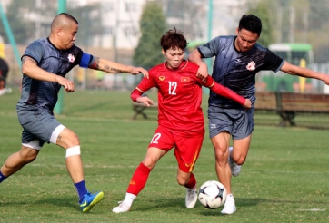 ĐT nữ Việt Nam thất bại trước đội cựu cầu thủ nam SEA Games 23