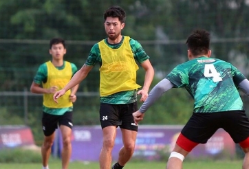 Chủ tịch TP HCM: 'Lee Nguyễn mà đi bộ trên sân, HLV trưởng sẽ cân nhắc'