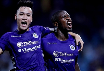 VIDEO: Việt Anh - sao mai mới nơi hàng thủ ĐT Việt Nam