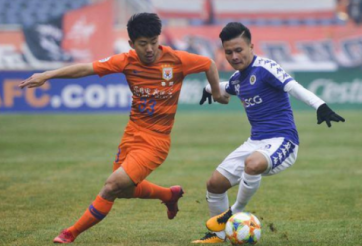 VIDEO: Quang Hải, Văn Quyết đá tiki-taka khiến đội Trung Quốc chóng mặt