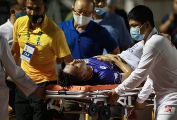 HLV Park ôm đầu, chạy xuống sân xem chấn thương của Hùng Dũng