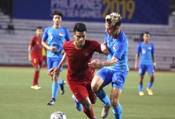 Hỗn chiến căng thẳng phút cuối trận U22 Indonesia với U22 Singapore