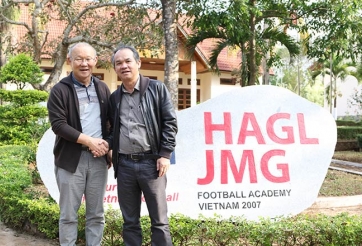 Bầu Bức và sợi dây nối kết với U22 Campuchia