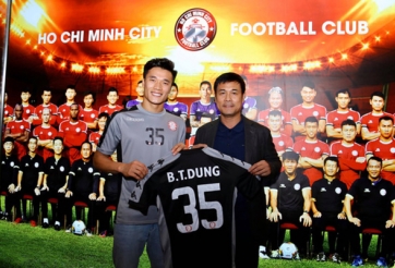 Thủ thành Bùi Tiến Dũng chia sẻ lý do chọn số áo đặc biệt