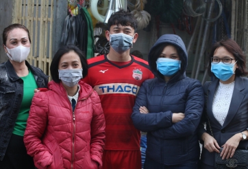 VIDEO: Hành động đẹp của HAGL giữa cơn bão virus Corona