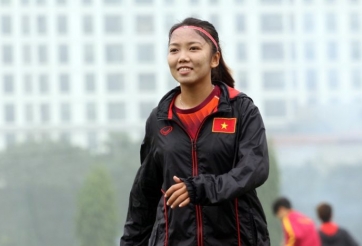 VIDEO: Chàng trai 'cực phẩm' xuất hiện trong buổi tập của tuyển nữ Việt Nam