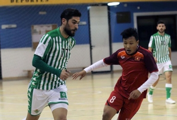 Tuyển Việt Nam bại trận đáng tiếc trước đội bóng Tây Ban Nha