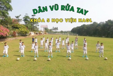 VIDEO: Tài năng nhí khóa 5 HAGL nhảy dân vũ 'cực đáng yêu'