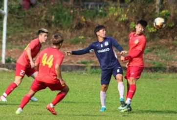 Minh Vương dẫn dắt đàn em thắng dễ trận giao hữu mùa dịch