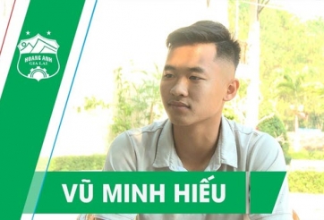 VIDEO: Kỹ năng dứt điểm thượng thừa của tài năng trẻ triển vọng nhất HAGL