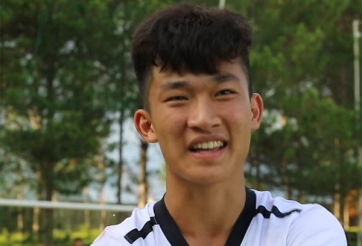 'Truyền nhân của Văn Toàn' mơ khoác áo HAGL đá V.League