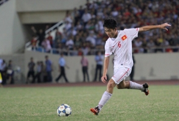 VIDEO: Xuân Trường đá phạt đẳng cấp khiến thủ môn bất lực đứng nhìn