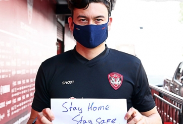 Muangthong United bất ngờ gọi Văn Lâm là thủ môn số 1 đội bóng