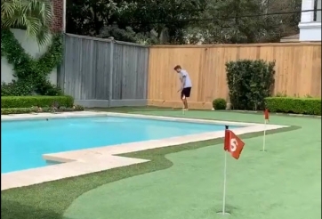 VIDEO: Pha đánh golf diệu kỳ như kỹ xảo điện ảnh