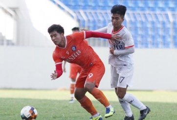 Hà Đức Chinh tỏa sáng với cú đúp bàn thắng cho SHB Đà Nẵng