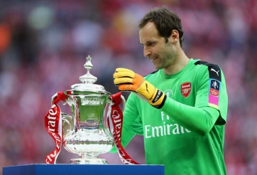Cech mơ vô địch Europa League cùng Arsenal trước khi treo găng