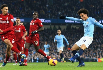 Đua vô địch Ngoại hạng Anh: Liverpool hay Man City chiếm ưu?