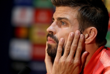 Pique lo sợ Barca bị MU lội ngược dòng