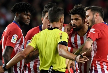 Diego Costa bị cấm đến hết mùa vì xúc phạm mẹ trọng tài