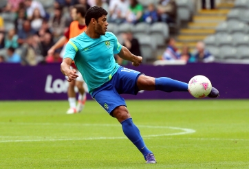 VIDEO: Cú nã đại bác của Hulk và cái kết cho thủ môn