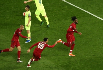 VIDEO: Pha dàn xếp ảo diệu giúp Liverpool kết liễu Barca