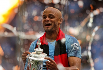 Chính thức: Huyền thoại Man City chia tay sân Etihad