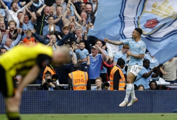 Vùi dập Watford, Man City hoàn tất cú ăn ba lịch sử