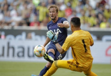 Hazard mờ nhạt, Real Madrid lại thua khi đối đầu Tottenham