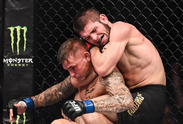 VIDEO: Khabib bảo vệ đai vô địch UFC bằng chiêu từng hạ McGregor