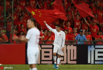 CĐV Trung Quốc: 'Cuối cùng Trung Quốc vẫn là bất khả chiến bại'