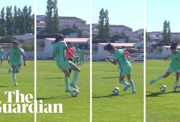 VIDEO: Nữ cầu thủ tái hiện siêu phẩm 'quay compa' của Zidane