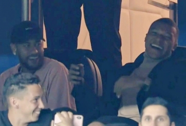 VIDEO: Neymar và Mbappe cười hả hê khi PSG hủy diệt Real Madrid