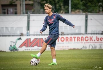 Công Phượng và 'Messi Hàn': Những người khốn khổ ở Sint Truiden