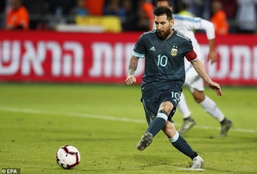 Messi lập công phút cuối, Argentina thoát thua trước Uruguay