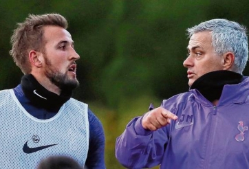 Bí mật nhắn tin cho Harry Kane, Mourinho nói gì?