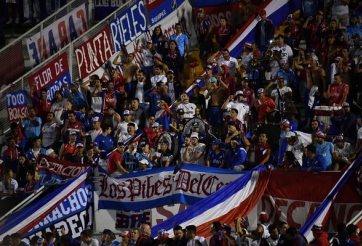 CĐV bị bắn chết khi đang ăn mừng chức vô địch