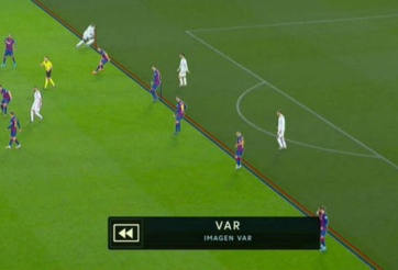 Tại sao Bale bị từ chối bàn thắng ở trận Siêu kinh điển?