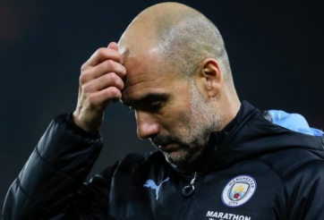 Pep Guardiola đầu hàng trước Liverpool