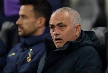 HLV Mourinho lập kỷ lục buồn ngày Tottenham thua Leipzig