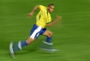 VIDEO: Tốc độ kinh hoàng của 'Người ngoài hành tinh' Ronaldo