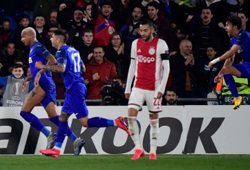 Sau 1 năm, Ajax 'hoang tàn không nhận ra'