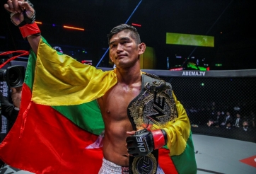 ‘Mãng Xà Miến Điện’ Aung La N Sang: Nhà vô địch tôi luyện từ sự cần cù