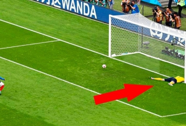 VIDEO: Thủ môn 'ăn rùa' nhất lịch sử với pha cản penalty siêu hài