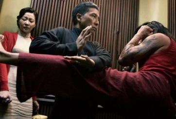 Diệp Vấn dùng Vịnh Xuân Quyền hạ gục cao thủ Muay Thái