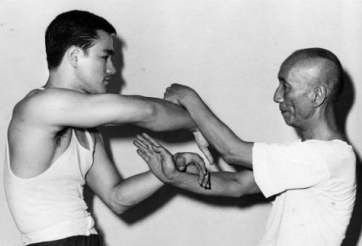 VIDEO: Diệp Vấn luyện Vịnh Xuân Quyền trước khi qua đời