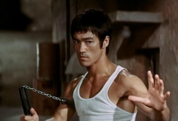 VIDEO: Kinh ngạc với võ công thực tế của huyền thoại Lý Tiểu Long