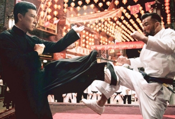 Diệp Vấn đánh gục võ sĩ Tây để bảo vệ danh dự dân tộc