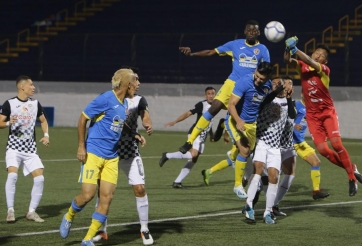 Giải bóng đá hiếm hoi trên thế giới tiếp diễn bằng cách nào?